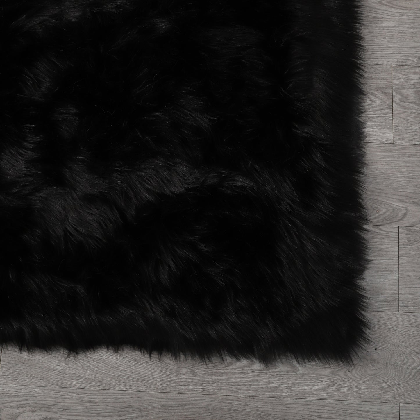 "Cozy Collection" Ultra Soft Fluffy Faux Fur Sheepskin Area Rug