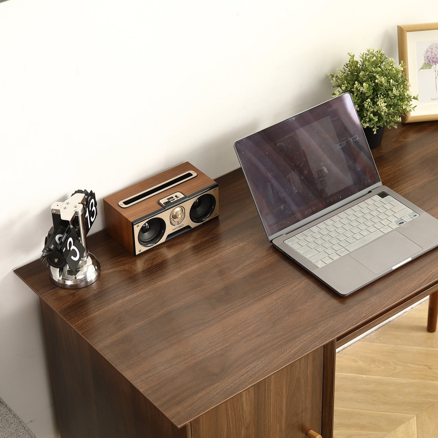 Small Desk with 47.24 Inch, Modern Walnut Finish, Solid Wood Legs - Suitable for Home and Office Use