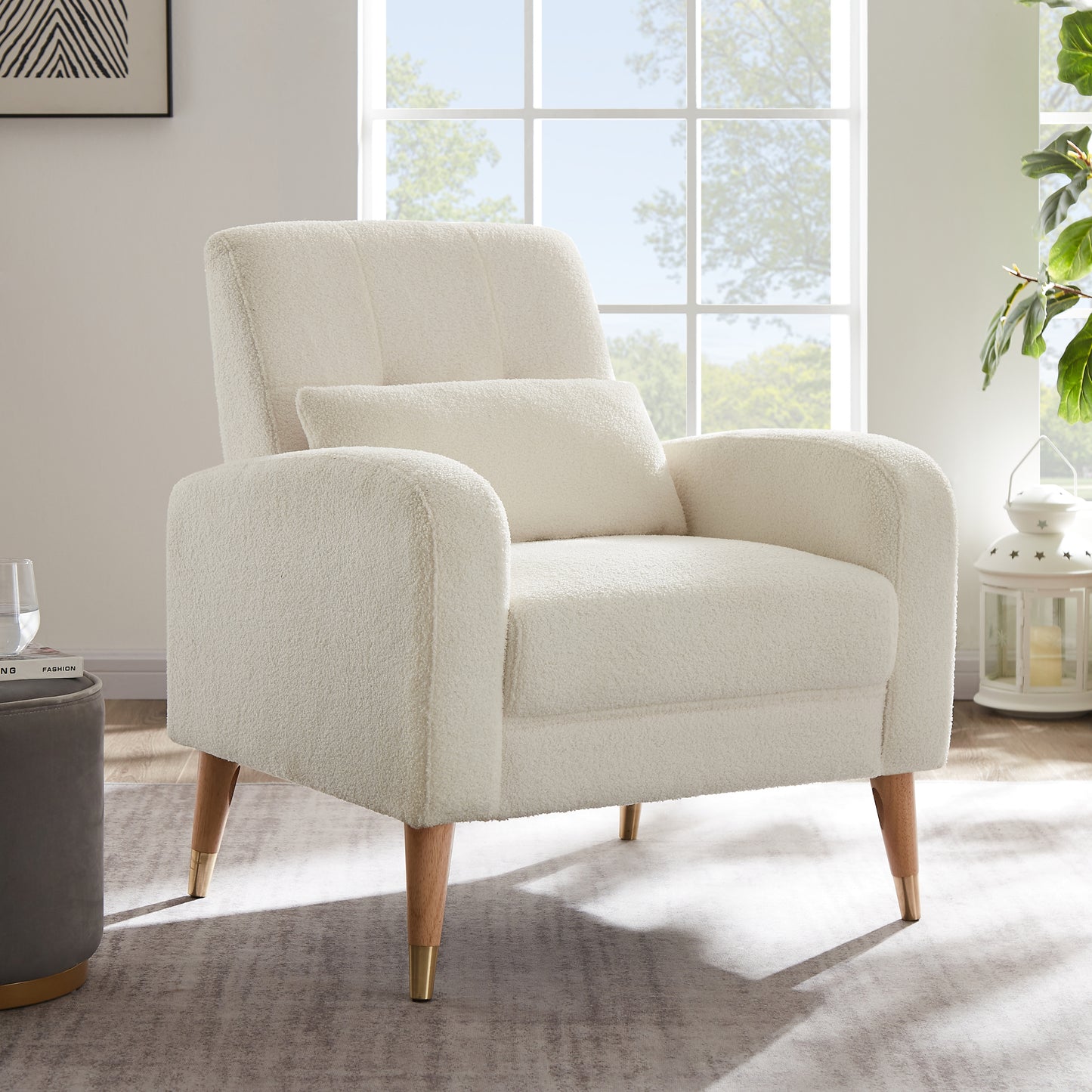 1018 White Accent Chair