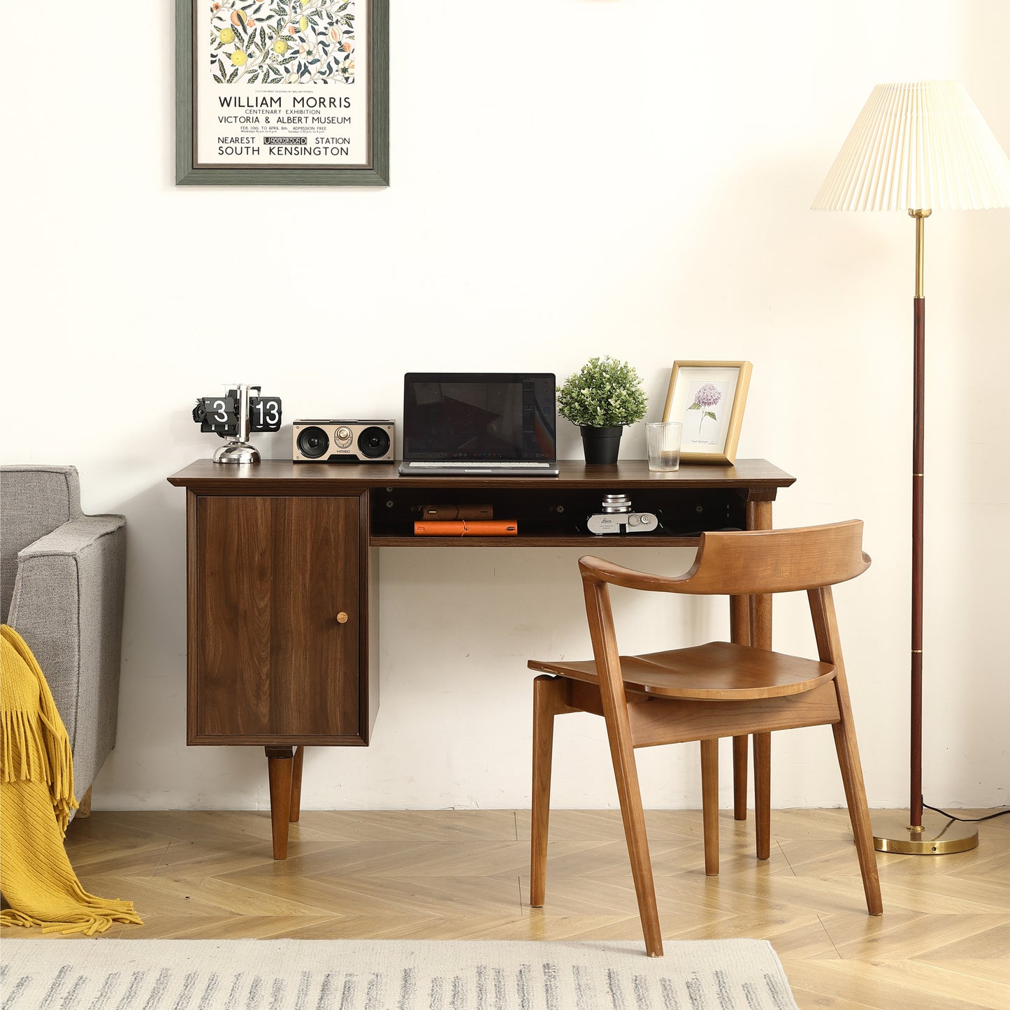 Small Desk with 47.24 Inch, Modern Walnut Finish, Solid Wood Legs - Suitable for Home and Office Use