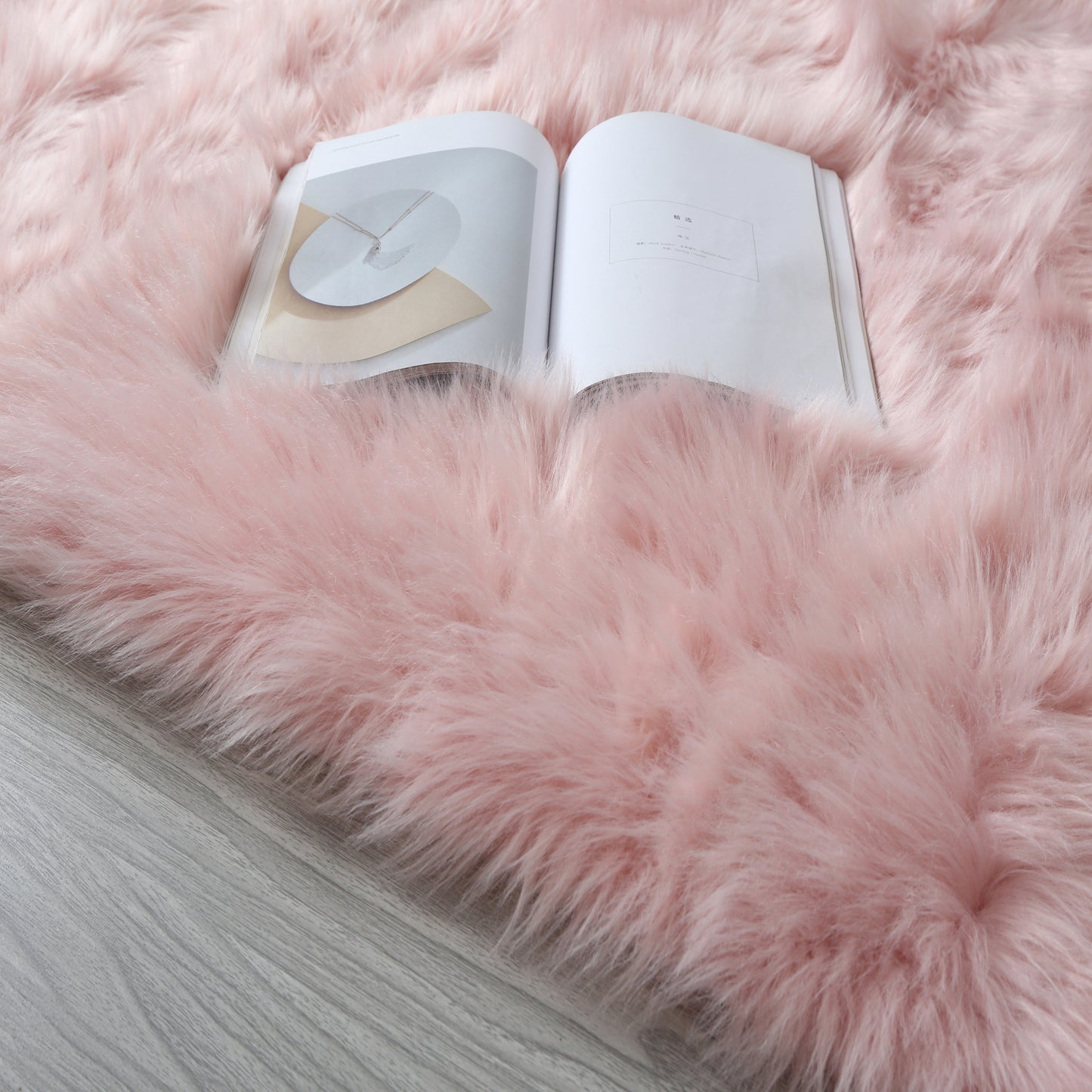 "Cozy Collection" Ultra Soft Fluffy Faux Fur Sheepskin Area Rug